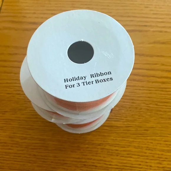 💜 NIB Holiday Ribbon Set of 3 - Picture 2 of 3